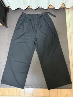 ブラックワイドパンツ ウエスト調整可能