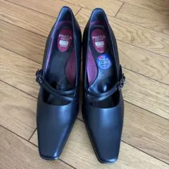 PRET-A PORTER のオフィスシリーズのサムネイル