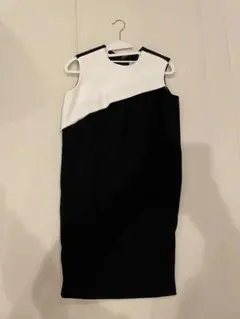 フリッカレディース膝丈白黒ワンピース（XS〜S）