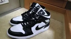 【箱あり】NIKE WMNS AIR JORDAN 1 MID スニーカー