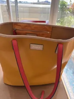 コーチ　 オレンジ　トートバッグ　A4サイズ