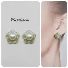 【一点物】‪ウィローグリーン×ドット柄 パールフラワー ピアス/イヤリング