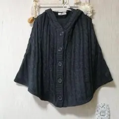 LOVE&HEART❁ケーブルニット フード付きポンチョ チャコールグレー