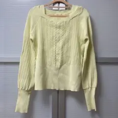 ナチュラルベーシック　トップス　イエロー　ニット