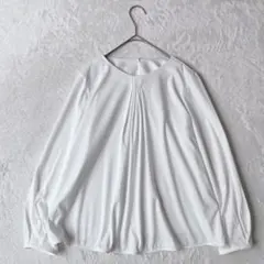 ニジュウサンク| フロントタック 長袖ブラウス【32】小さいサイズ ホワイトのサムネイル