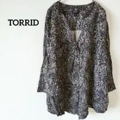 【美品】TORRID 大きいサイズ チュニック ブラウス 3L 4L 総柄