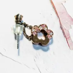 【片耳】マリクワのお花とチェーン付きピアスMARY QUANT マリークワント