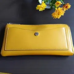 長財布　 多機能ポケット付き