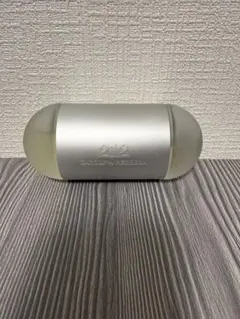 Carolina Herrera 212 香水 キャロライナヘレラ　100mlのサムネイル