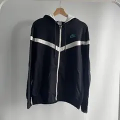 【人気】NIKE ナイキ ジップパーカー 黒 XL 切り替え ロゴ ジップ刻印