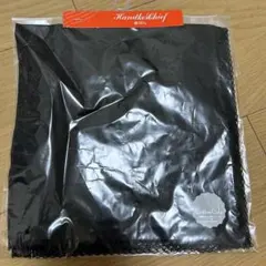 シルク　ハンカチ　ブラック