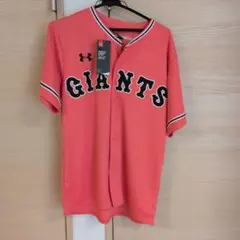 読売巨人ユニフォーム アンダーアーマー製　ピンク