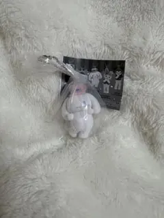 サンリオ　ミニチュアチャーム　ライブキャラクター　シナモロール