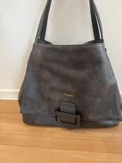 FIRANO グレー トートバッグ バックル付き