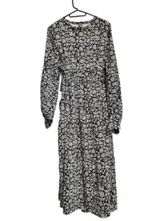 kastane カスタネ　花柄ロングワンピース　黒と白