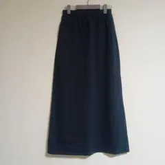 黒エアリズムスリット入りロングスカート