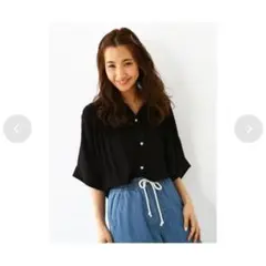 RODEO CROWNS 黒 半袖 ボタン付きシャツのサムネイル