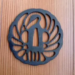 鉄地・金象嵌 花文様 透かし鍔（古美術風／骨董風） Yahoo!オークション - 金象嵌 鉄地 赤銅覆輪 勝虫圖 透かし鍔