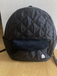 ブラックキルティングリュック