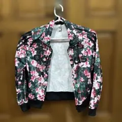 adidas花柄パーカーのサムネイル