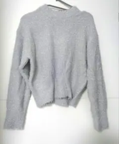 GU シャイニークルーネックセーター