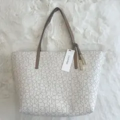 訳アリ特価【Calvin Klein 】シグネチャープリント トートバッグのサムネイル