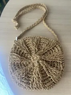 ベージュ 編み込み ショルダーバッグ