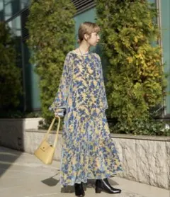 ベロアフラワーティアードワンピース CIAOPANIC（チャオパニック）の「【WEB限定】【オケージョン