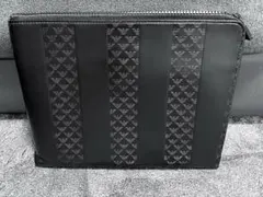 EMPORIOARMANlレザークラッチバッグ セカンドバッグ総柄ロゴ ストライ