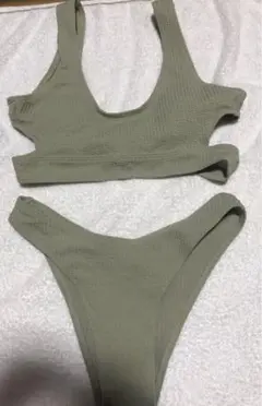 オリーブグリーン セパレート水着　スイムウエア　ビキニ　水着　　スイムウエア