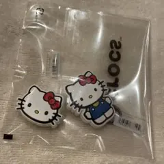 Crocs ハローキティ　ジビッツ 2個セットのサムネイル