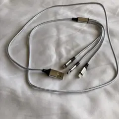 【新品】同時充電可能な3in1マルチ充電ケーブル