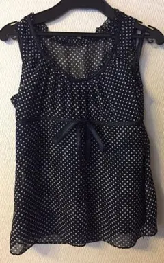 ナチュラルビューティーベーシック ドットノースリーブブラウス