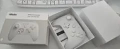 8BitDo 64 Bluetooth Controller 本体