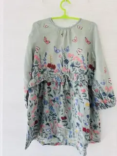 H&M 花柄蝶柄長袖ワンピース
