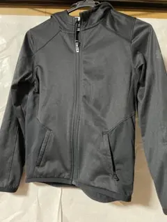 Under Armour フルジップフードジャケット ブラック