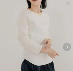 美品　日本製　アーバンリサーチ　コットン　カットソーのサムネイル