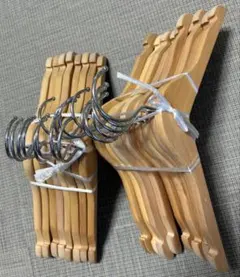 木製ハンガー１８本used品