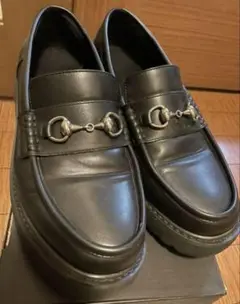 glabella 黒ローファー 厚底 金属装飾付き
