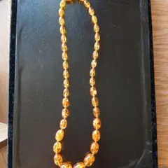 オレンジ樹脂ビーズネックレス