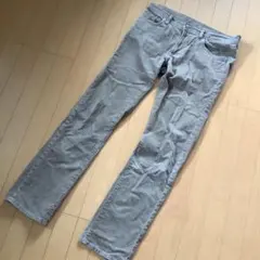 ユニクロ　コーデュロイパンツ