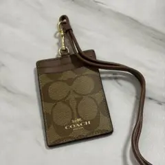 新品COACH シグネチャー キャンバス ID／カードケースネックストラップ付き