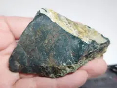 出雲石 305g 碧玉 瑪瑙 原石 鑑賞石 自然石 誕生石 鉱石 鉱物 水石