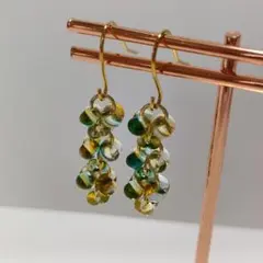 No.229 チェコビーズ ファルファーレのピアス ハンドメイド