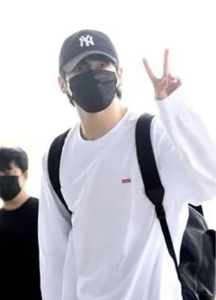 2025年最新】supreme ロンt ボックスロゴの人気アイテム - メルカリ