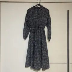 花柄プリント 長袖ロングワンピース