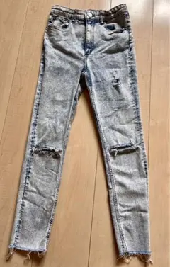 ライトブルー ダメージ加工 スキニーパンツ