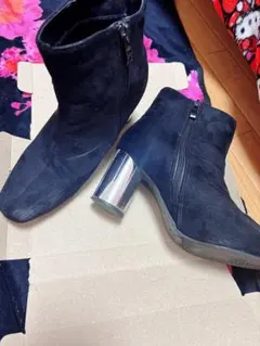 ブラックスエードジッパーショートブーツ