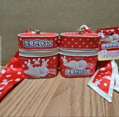 雪見だいふく　スカーフ付チャームポーチ　赤 　2種類