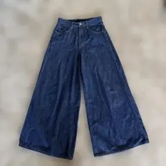 ☆UNIQLO☆24サイズ（61cm）薄手ワイドデニムのサムネイル